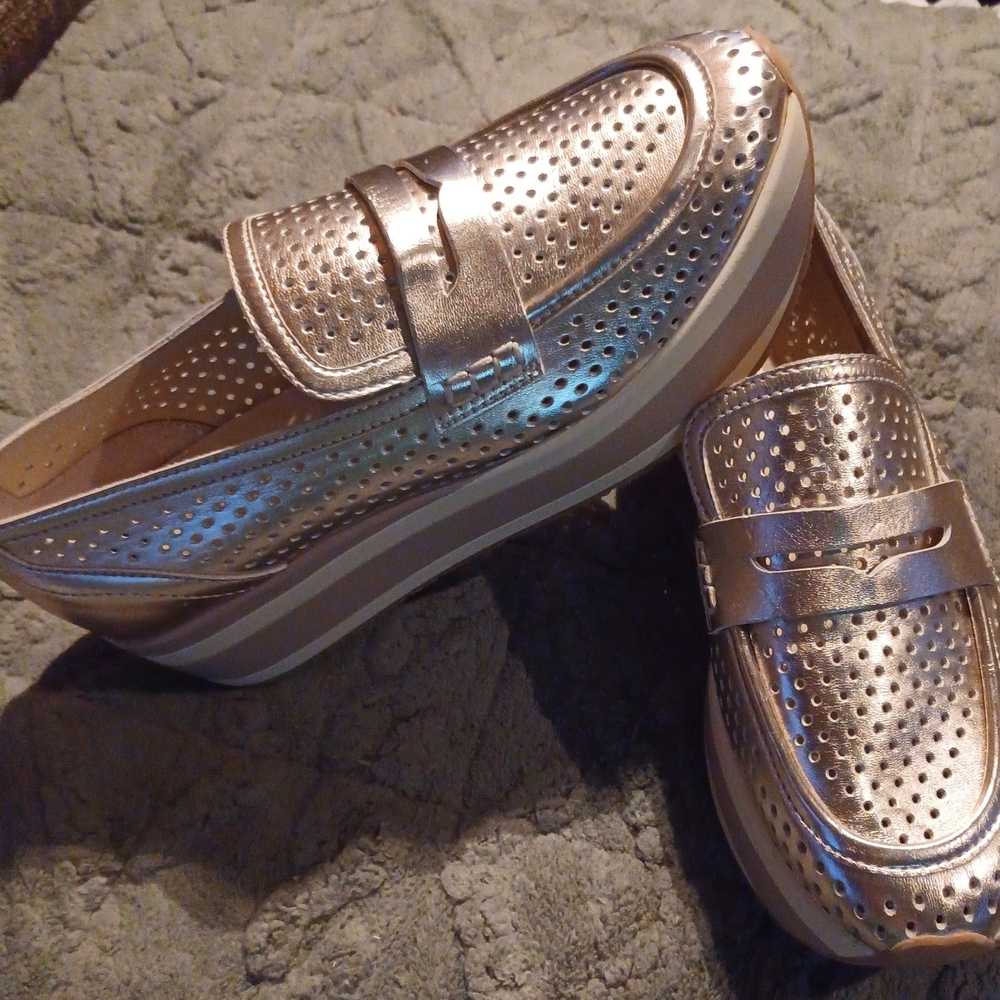 Dolce Vita Metallic Rose Gold Perforated Platform Mules